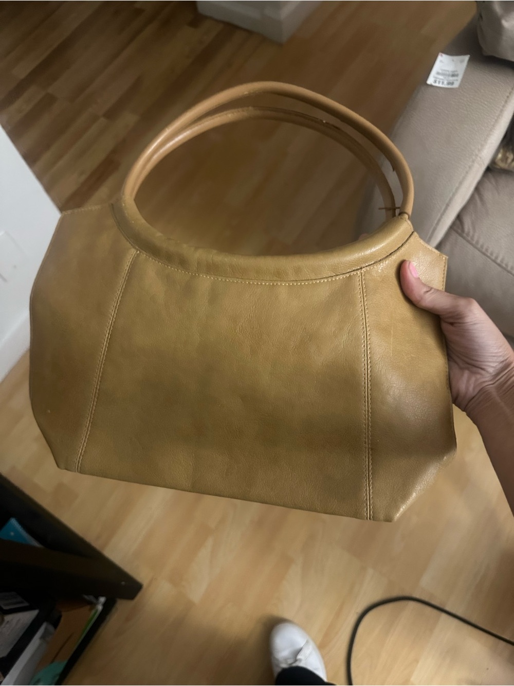 ⭐️Camel Handbag!⭐️ - Picture 6 of 13